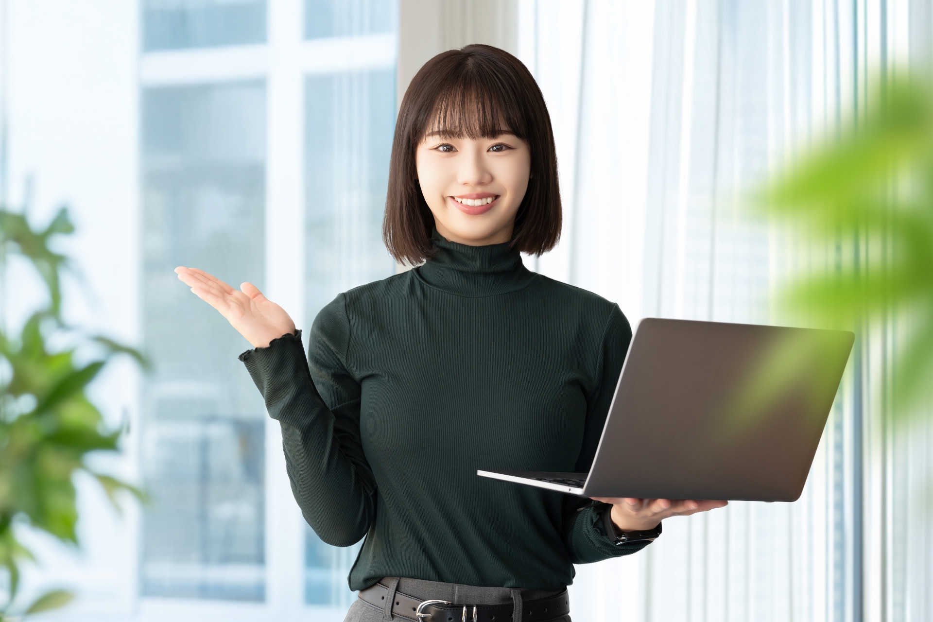 会社員　女性