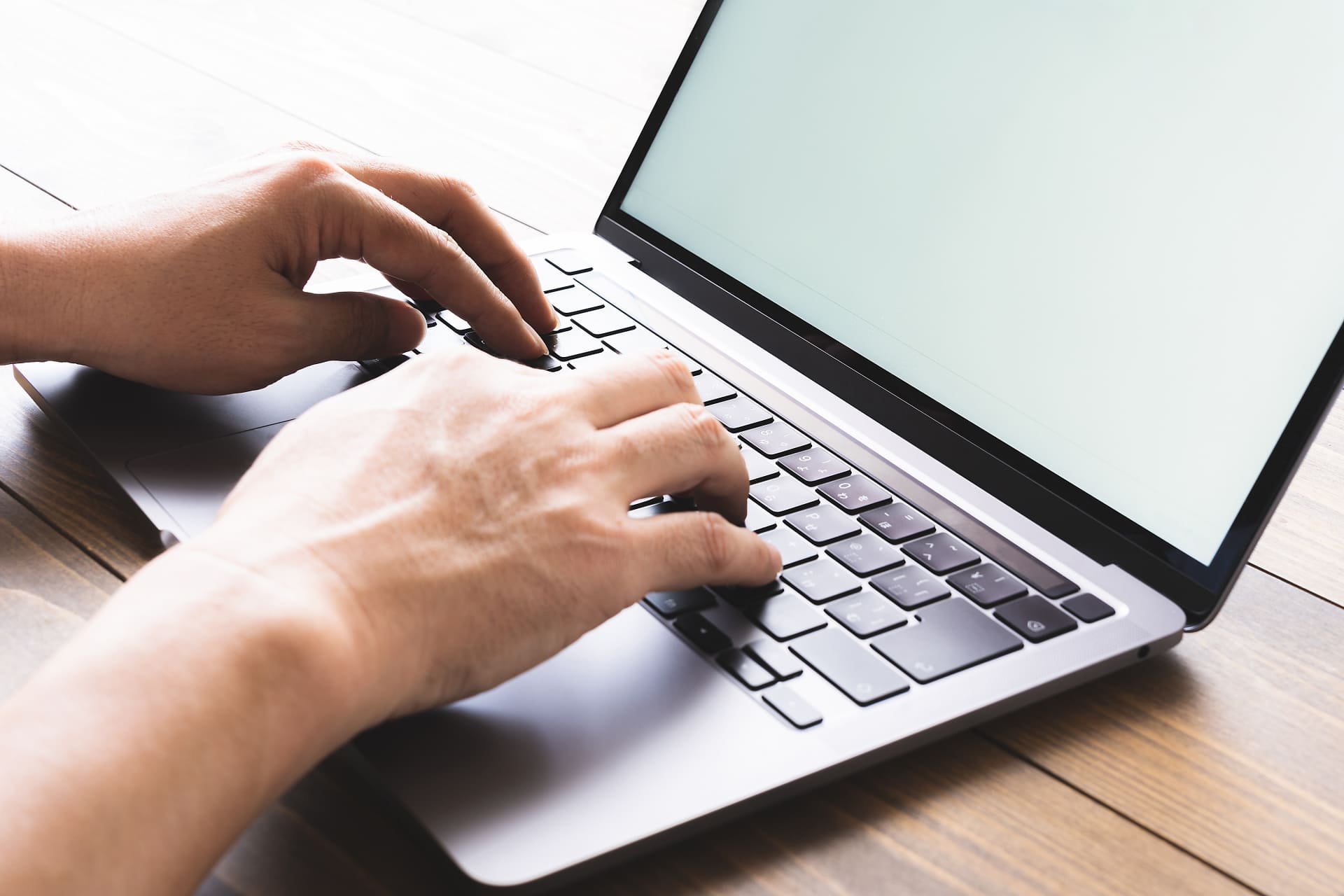 【無料】WordPressで顧客管理する方法｜プラグインの活用法・おすすめ連携CRM